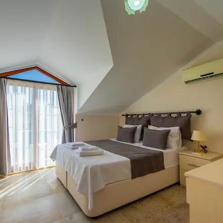 Villa Mortek Villalari *